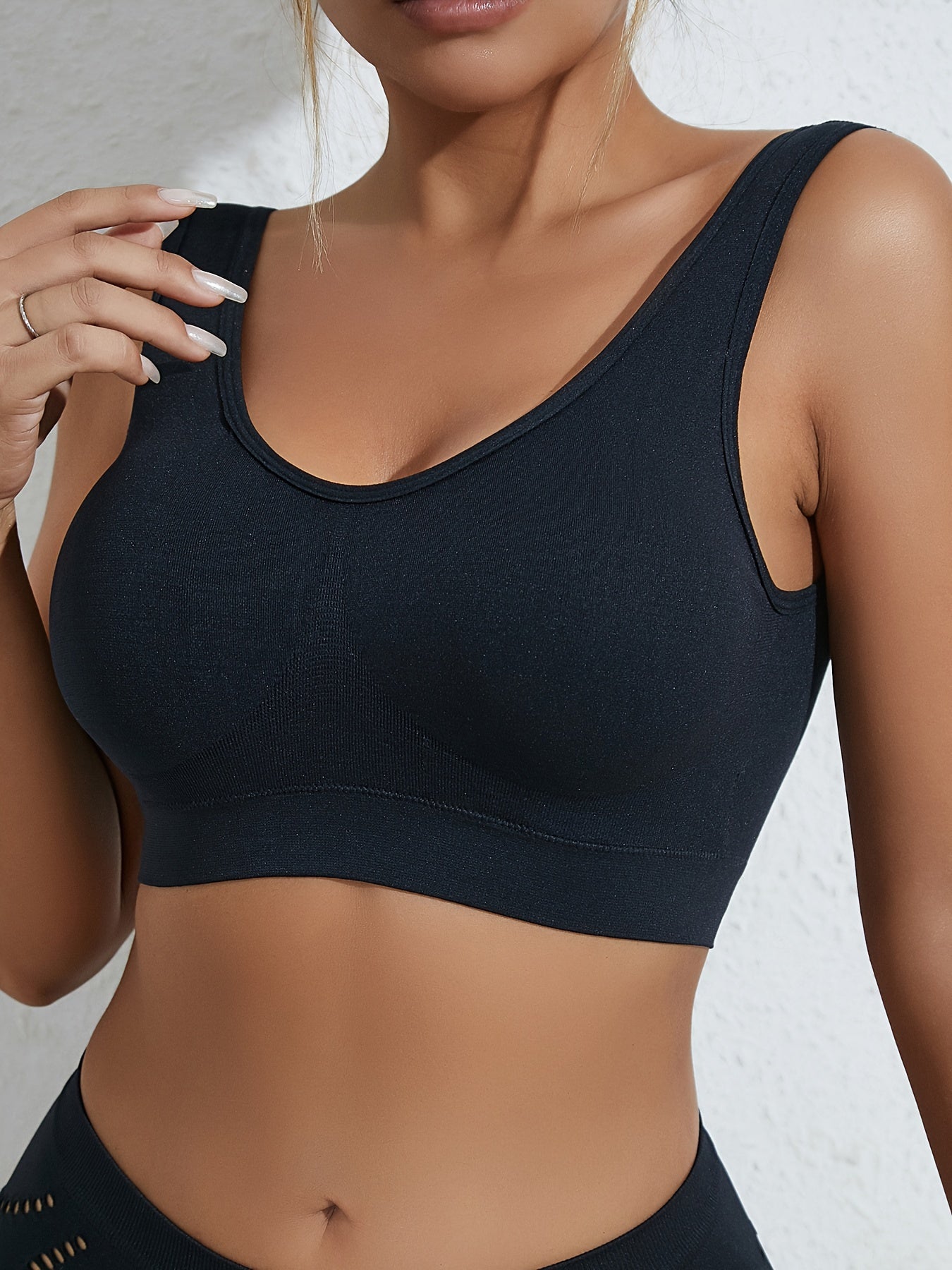Comfortable 3pcs Seamless Sports Bras - Lightweight, No-Pad Design for Yoga & Fitness - Nylon Blend, Thin, Innerwear