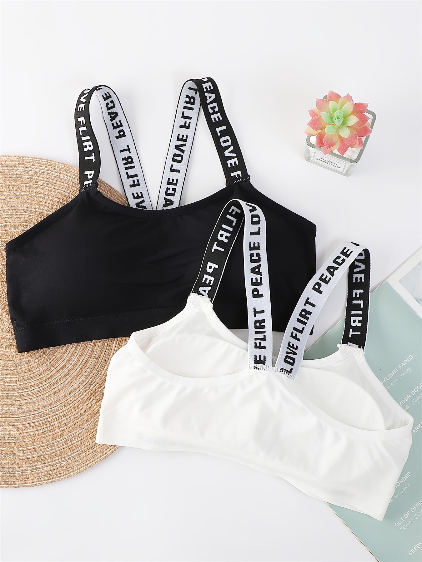 Comfortable And Breathable Set of 4 Lettered Sports Bras, Sleeveless Round Neck Activewear - Shockproof Running And Yoga Sports Underwear, Padded Wireless Women's Lingerie And Multi-Pack Sports Bras