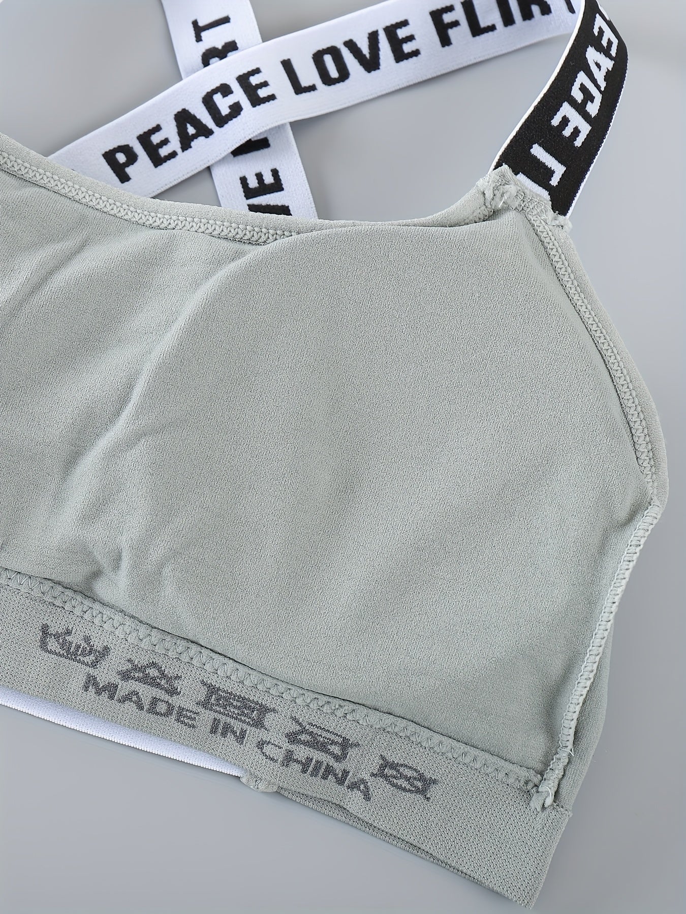 Comfortable And Breathable Set of 4 Lettered Sports Bras, Sleeveless Round Neck Activewear - Shockproof Running And Yoga Sports Underwear, Padded Wireless Women's Lingerie And Multi-Pack Sports Bras