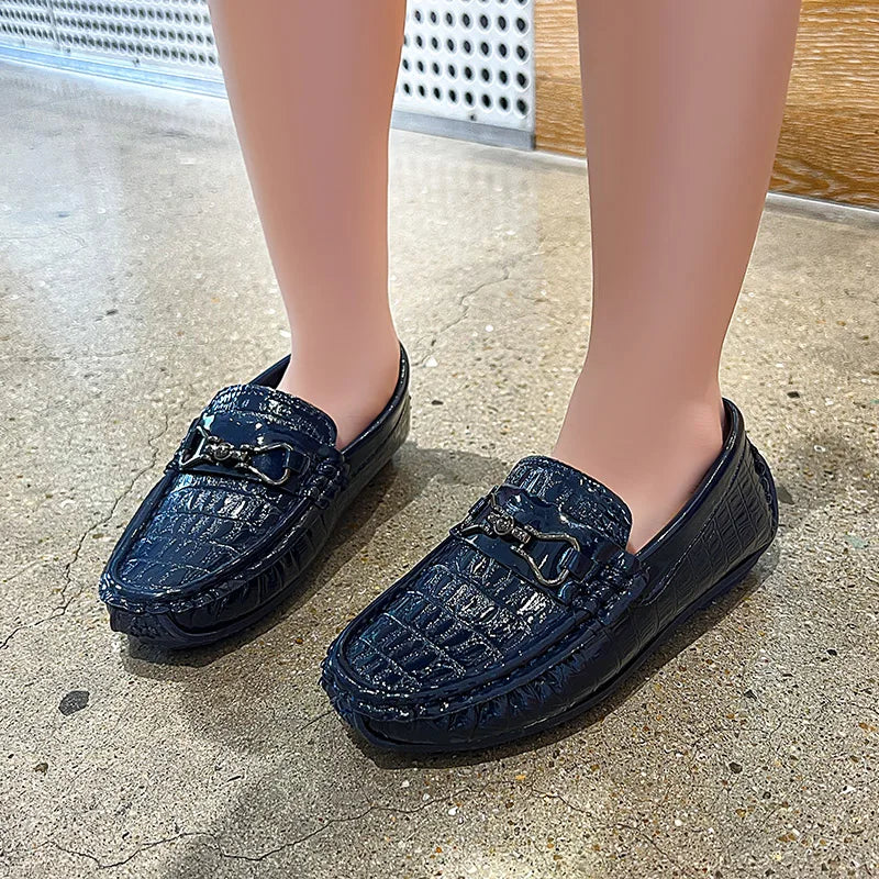 Boys Leather Shoes Round-toe Flat Soft Kids Fashion Casual Loafers Glossy Metal Buckle Children Moccasins Non-slip Britain Style