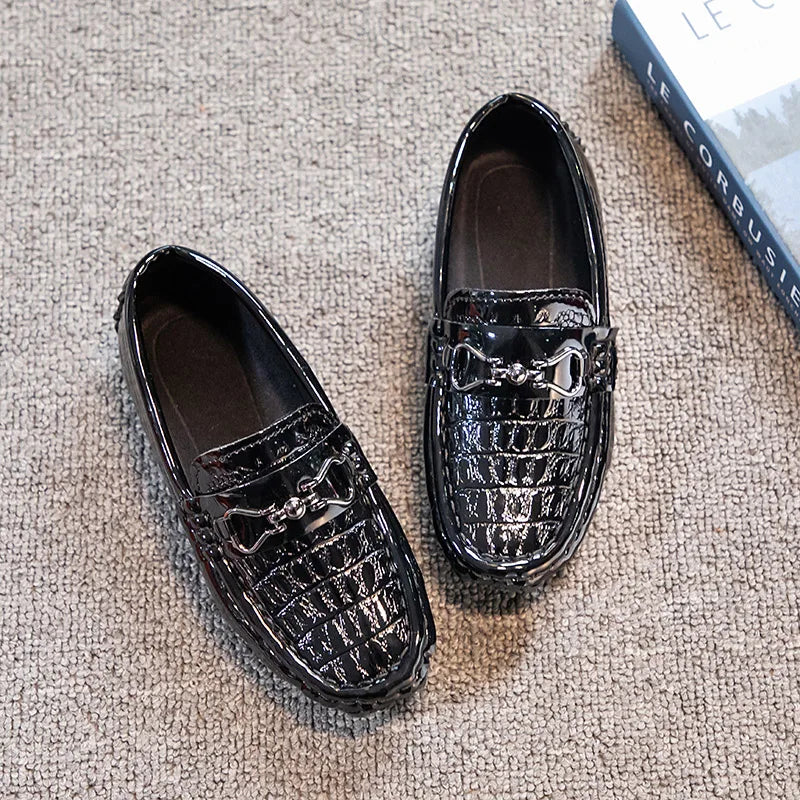 Boys Leather Shoes Round-toe Flat Soft Kids Fashion Casual Loafers Glossy Metal Buckle Children Moccasins Non-slip Britain Style