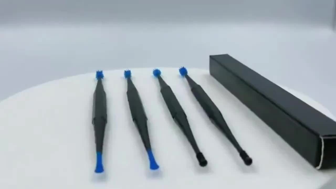 Eliminate Ear Wax Build-Up Instantly With This Soft Silicone Double-Ended Earpick!