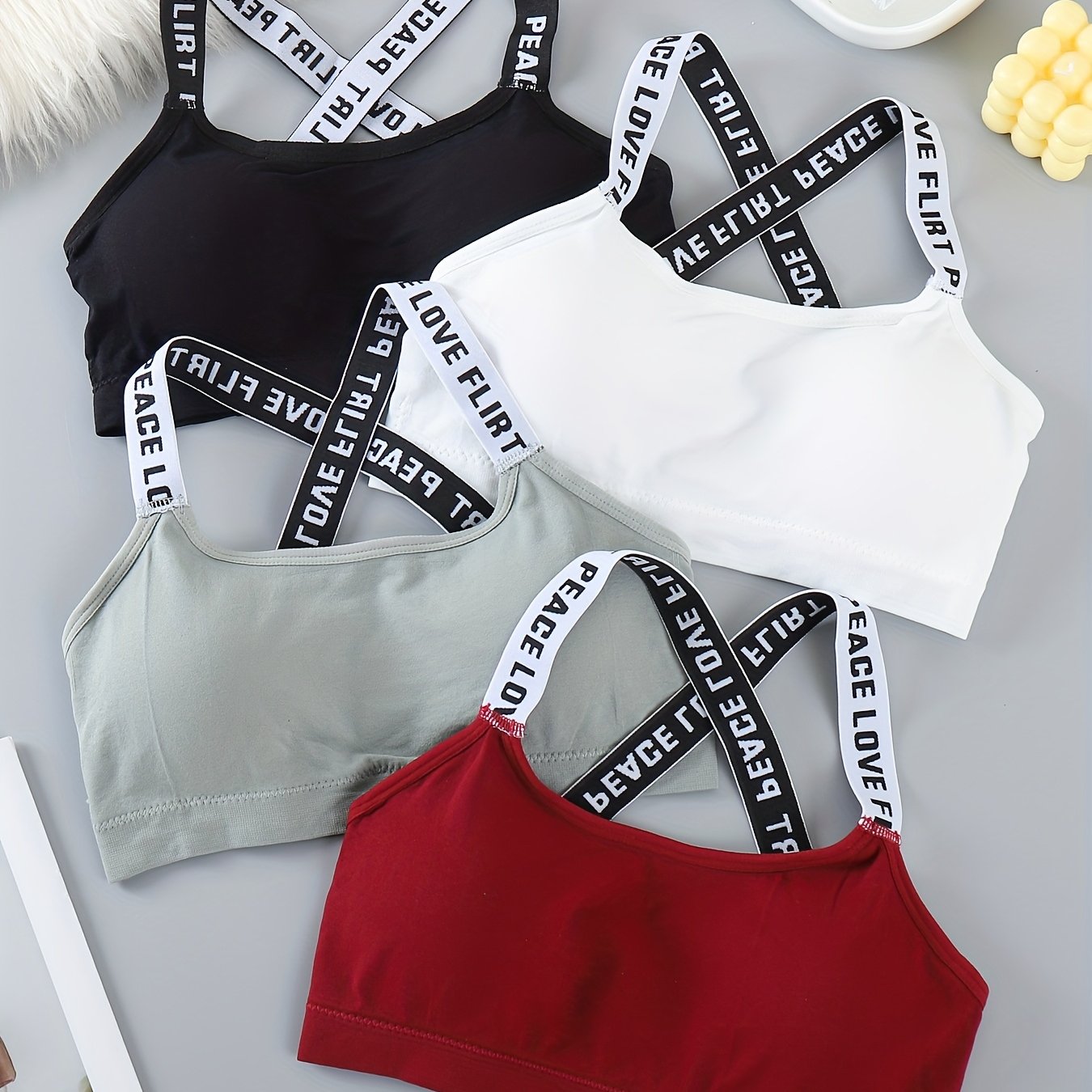 Comfortable And Breathable Set of 4 Lettered Sports Bras, Sleeveless Round Neck Activewear - Shockproof Running And Yoga Sports Underwear, Padded Wireless Women's Lingerie And Multi-Pack Sports Bras