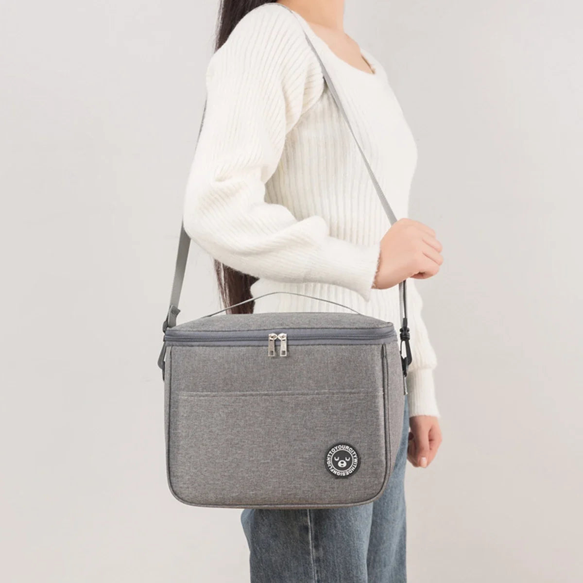 Capacity hand-held with shoulder strap insulated bag, lunch box bag, student thickened waterproof lunch bag。