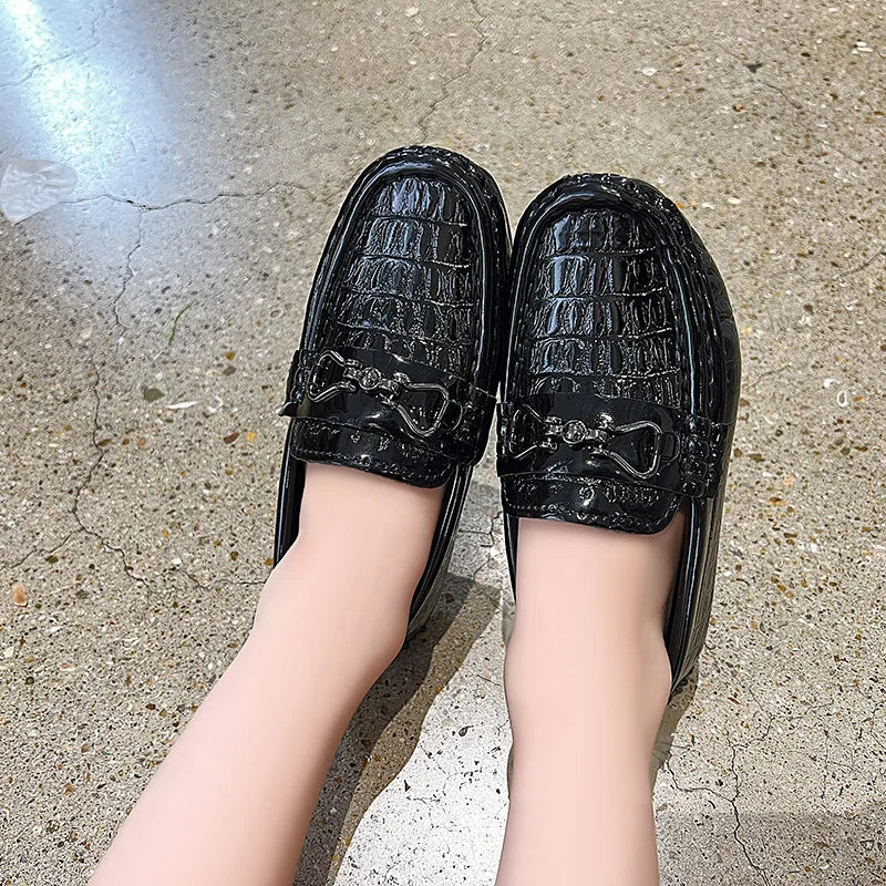 Boys Leather Shoes Round-toe Flat Soft Kids Fashion Casual Loafers Glossy Metal Buckle Children Moccasins Non-slip Britain Style