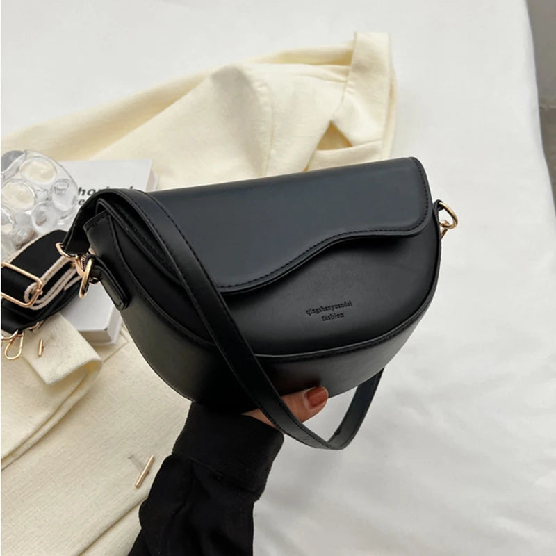 Vintage PU Leather Crossbody Bag for Women Small Saddle Shoulder Bag with Wide Strap Flap Design