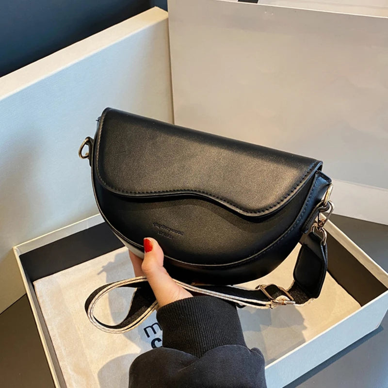 Vintage PU Leather Crossbody Bag for Women Small Saddle Shoulder Bag with Wide Strap Flap Design
