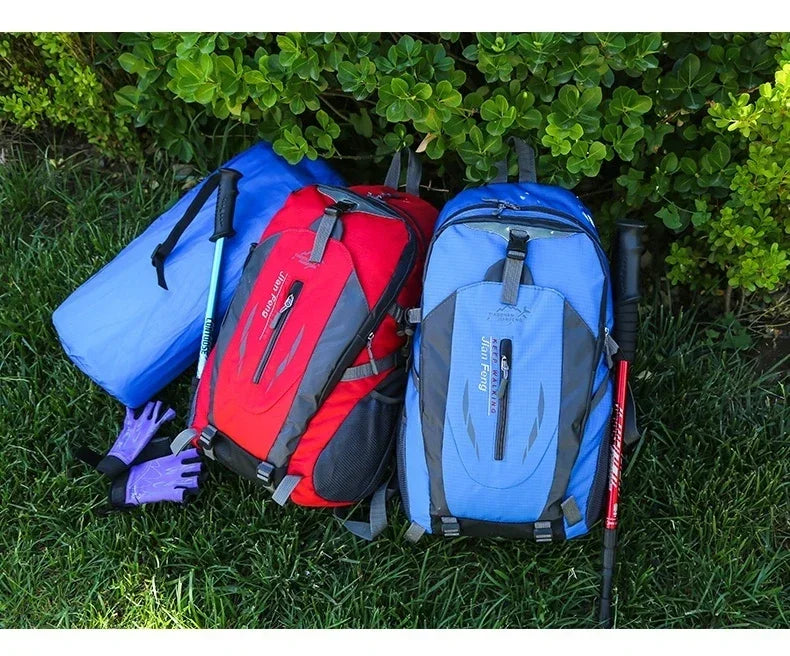 Outdoor Travel Backpack Fashion Hiking Backpacks Men Climbing Travel Backpack Classic Sport Travel Backpacks