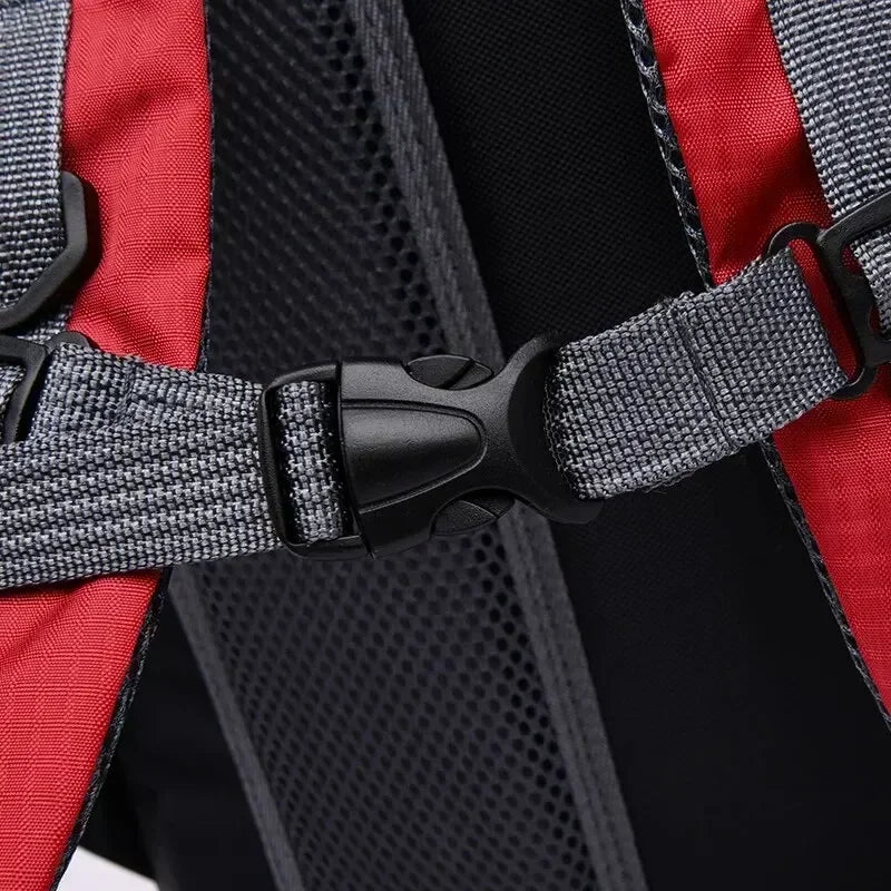 Outdoor Travel Backpack Fashion Hiking Backpacks Men Climbing Travel Backpack Classic Sport Travel Backpacks